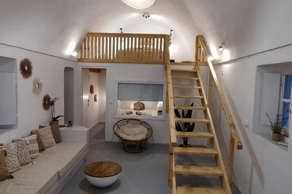 Red Beach Harmony Suites Stone House Akrotiri  Exterior photo